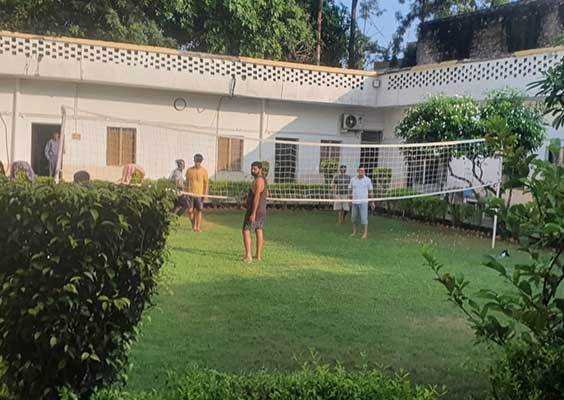 दिल्ली में नशा मुक्ति केंद्र चुनने से पहले जान लें ये ज़रूरी जानकारी